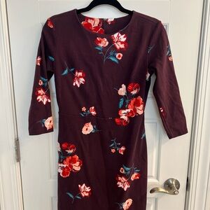 Old Navy Red Sheath Dress 3/4 Sleeve Crew Neck